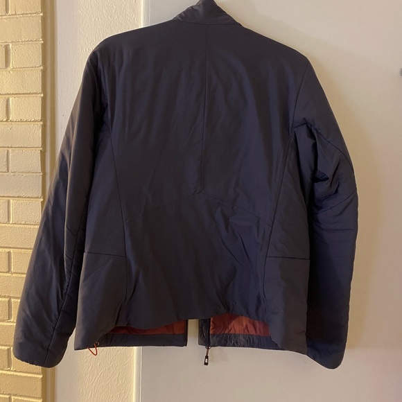 Sporty REI mid layer jacket - Picture 3 of 3